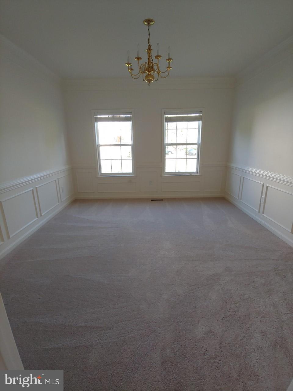 208 Equestrian Road Warrenton, VA 20186 - Photo 5 of 14 Gallery Image 5