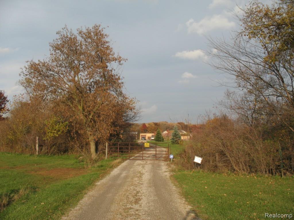 5330 Williams Road Newport, MI 48166 - Photo 5 of 44 5330 Williams Street 002.jpg