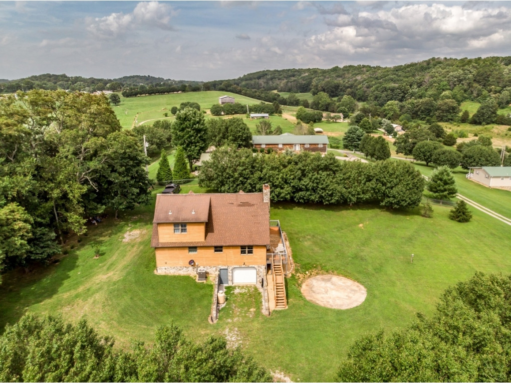 2065 Debusk Road Greeneville, TN 37743 - Photo 3 of 36 Photo 3