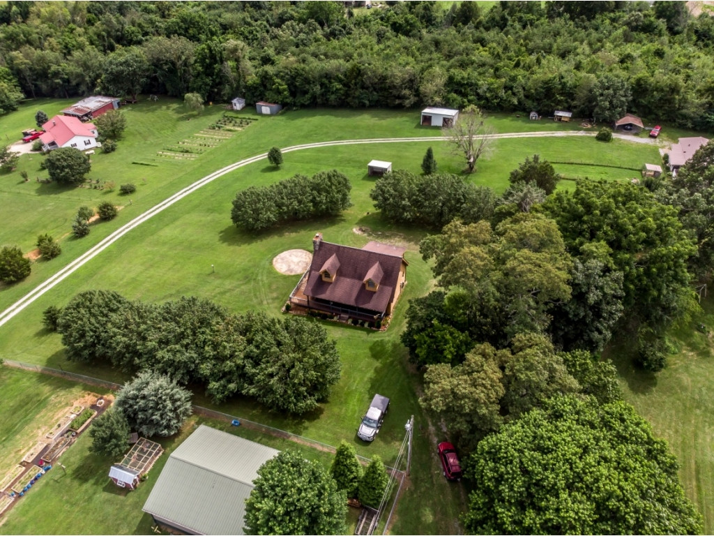 2065 Debusk Road Greeneville, TN 37743 - Photo 34 of 36 Photo 34