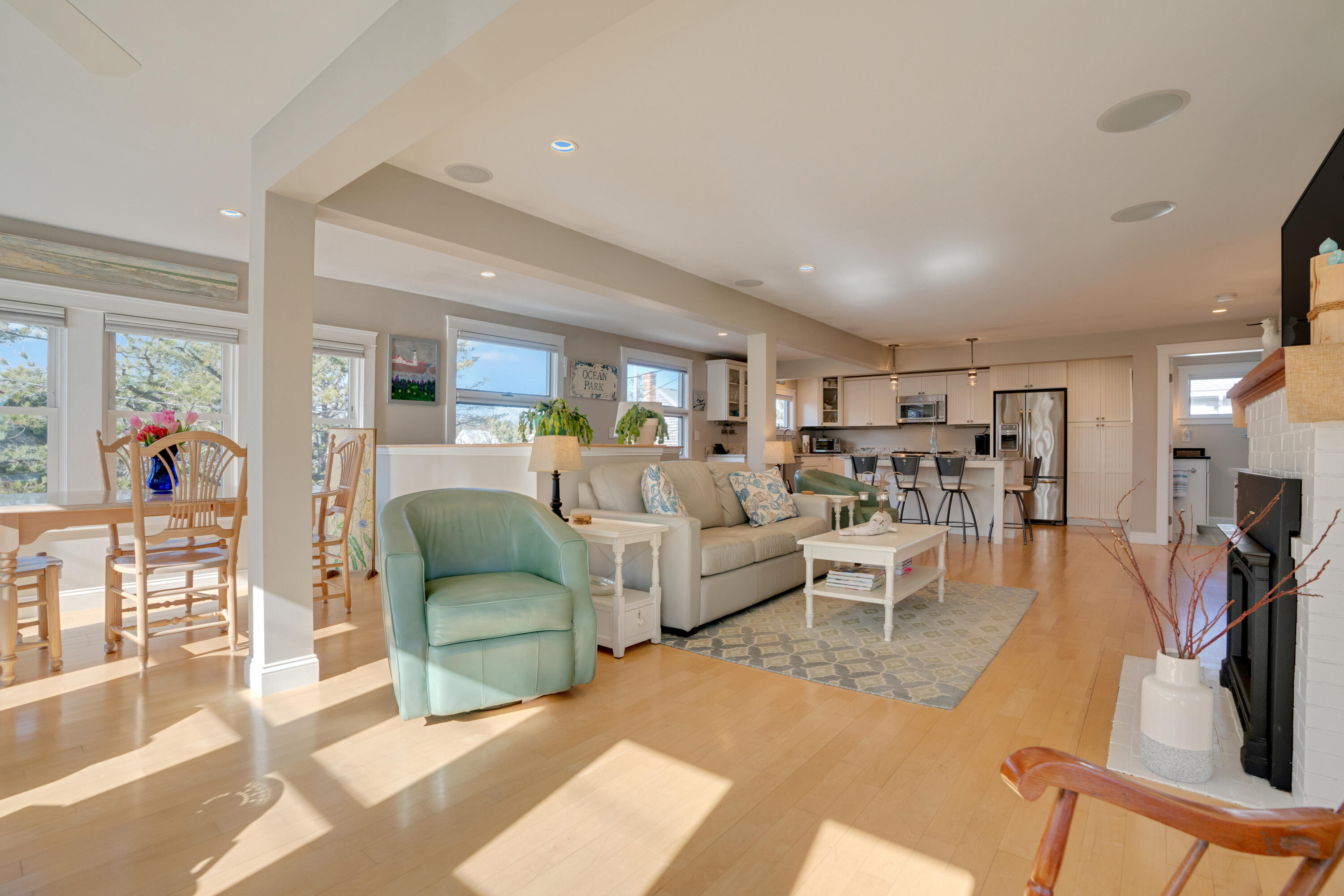 18 Porter Road Ocean Park, ME 04063 - Photo 25 of 41 top floor living area