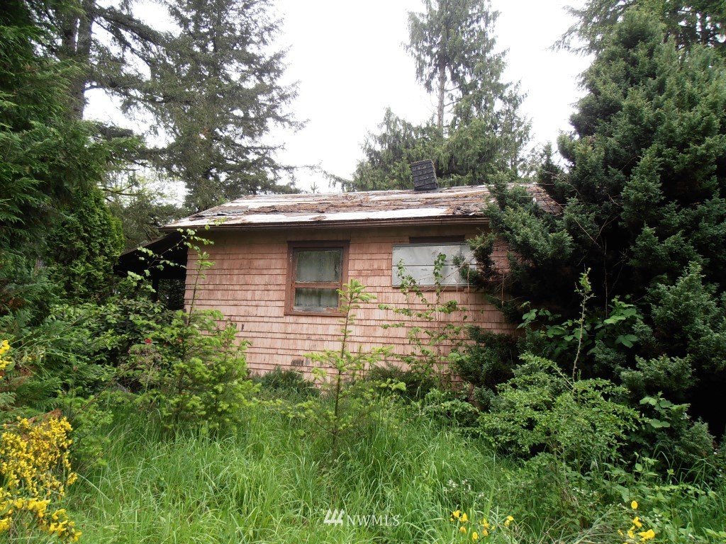 1632 Middle Fork Road Onalaska, WA 98570 - Photo 6 of 7 Gallery Image 6