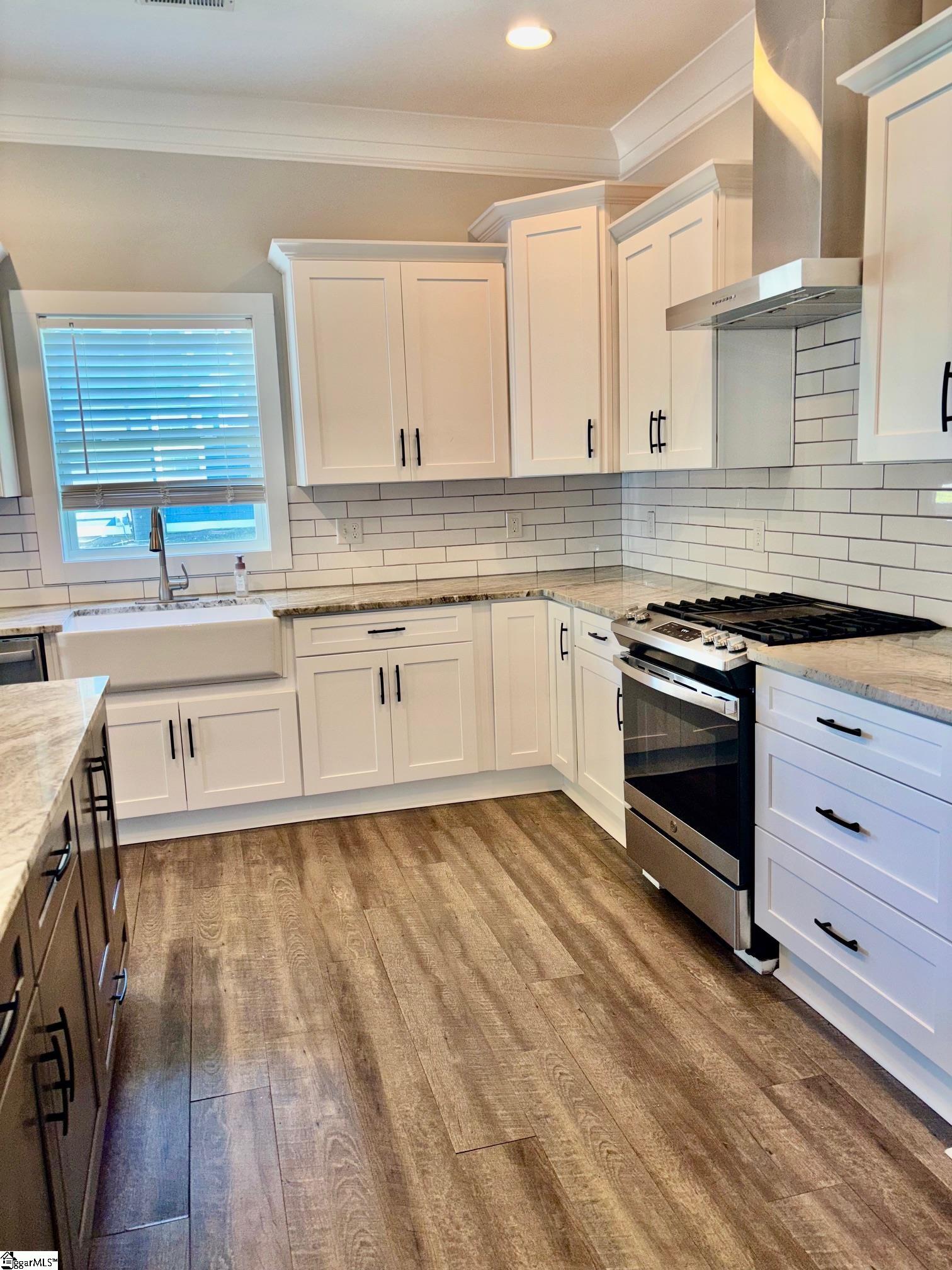 512 Trade Street Greer, SC 29651 - Photo 6 of 16