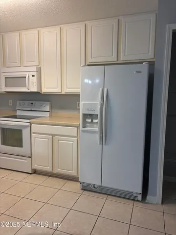 $1,445 | 7057 Snowy Canyon Drive, Unit 109, Jacksonville, FL 32256