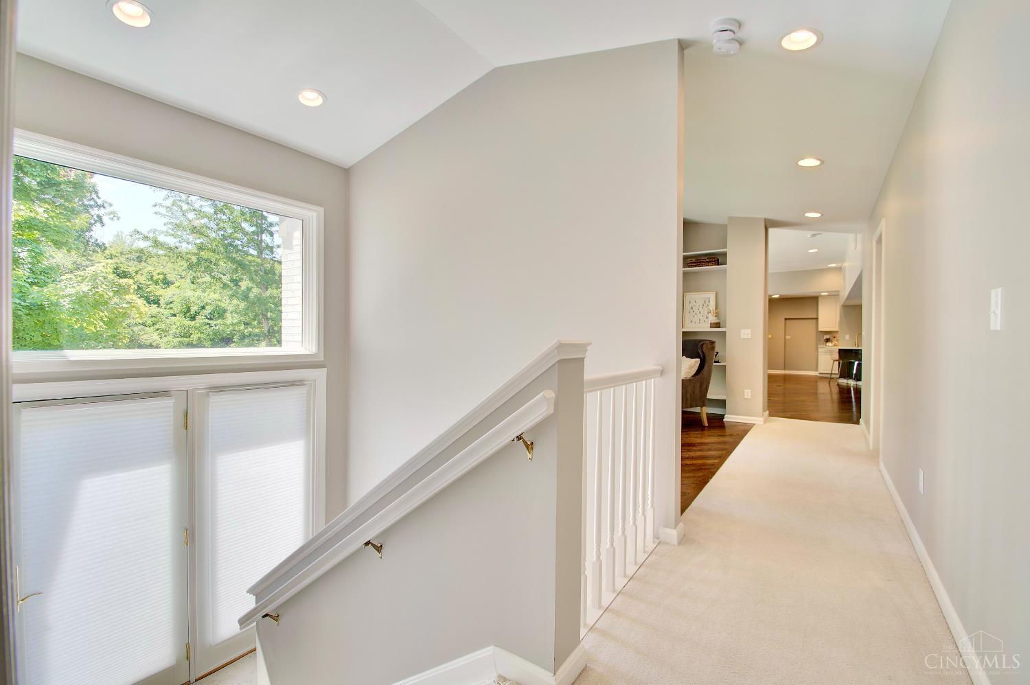 5995 Drake Road Cincinnati, OH 45243 - Photo 25 of 80