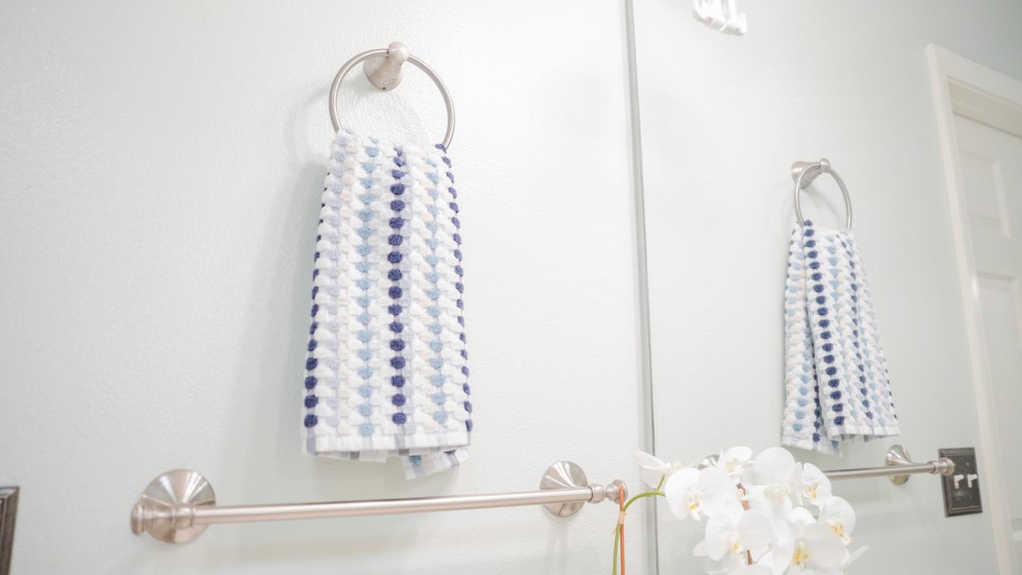 30 East Julian Street, Unit 307 San Jose, CA 95112 - Photo 19 of 24 a bathroom with a bathtub and shower
