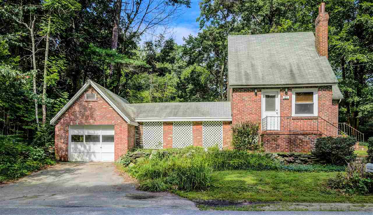 21 Castle Hill Road Pelham, NH 03076 - Photo 1 of 29