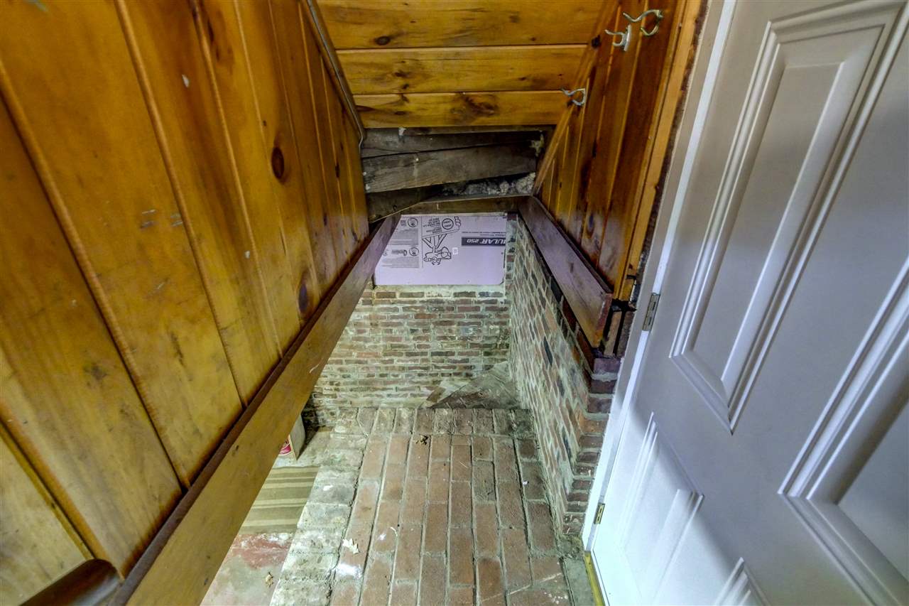 21 Castle Hill Road Pelham, NH 03076 - Photo 19 of 29