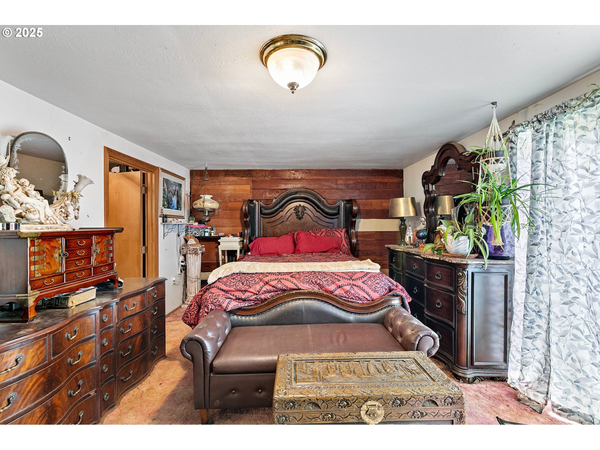 36285 Row River Road Cottage Grove, OR 97424 - Photo 20 of 46