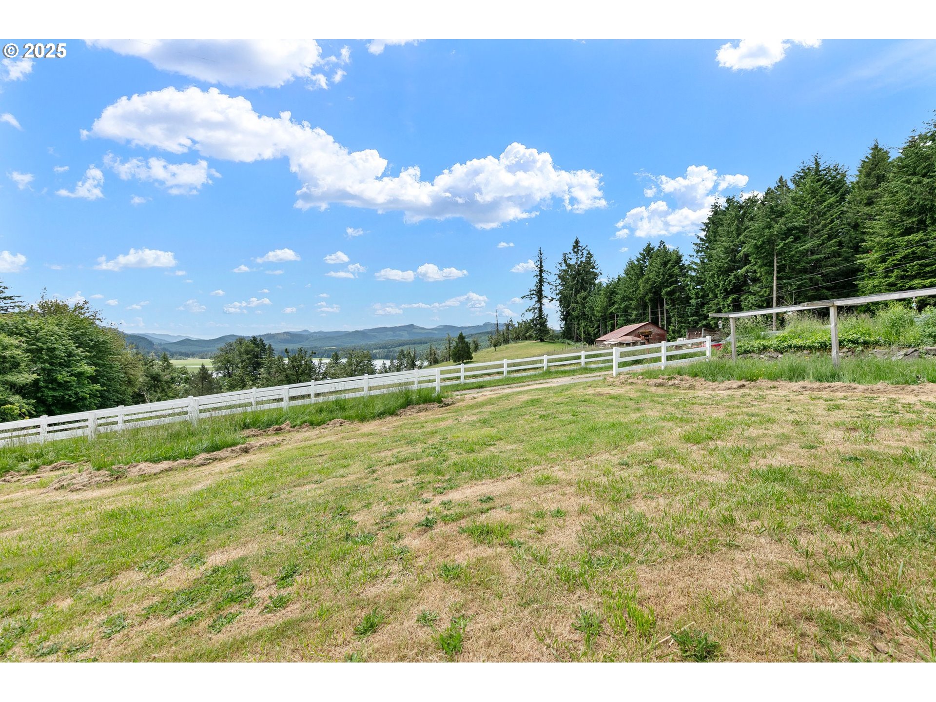 36285 Row River Road Cottage Grove, OR 97424 - Photo 31 of 46
