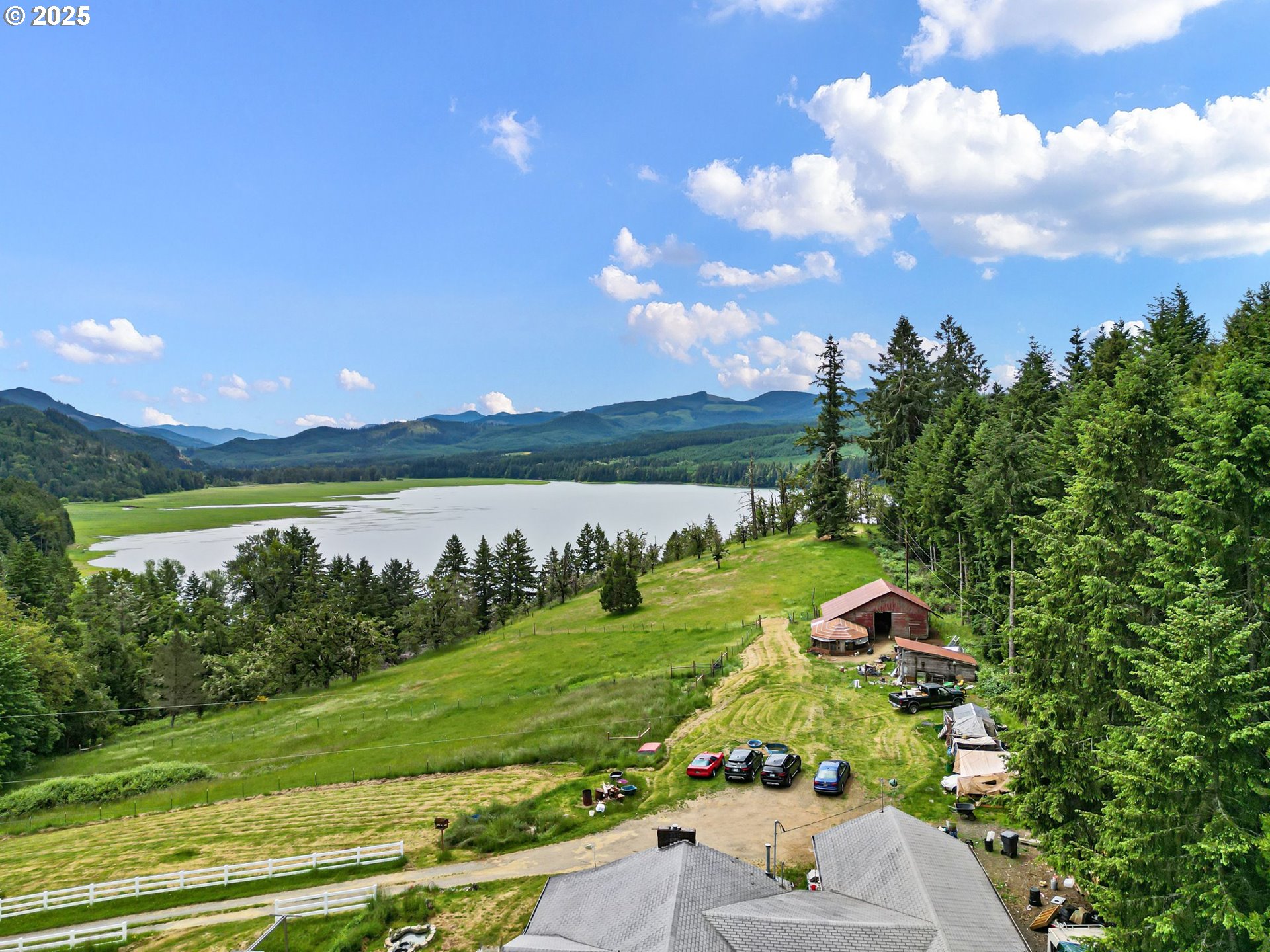 36285 Row River Road Cottage Grove, OR 97424 - Photo 37 of 46