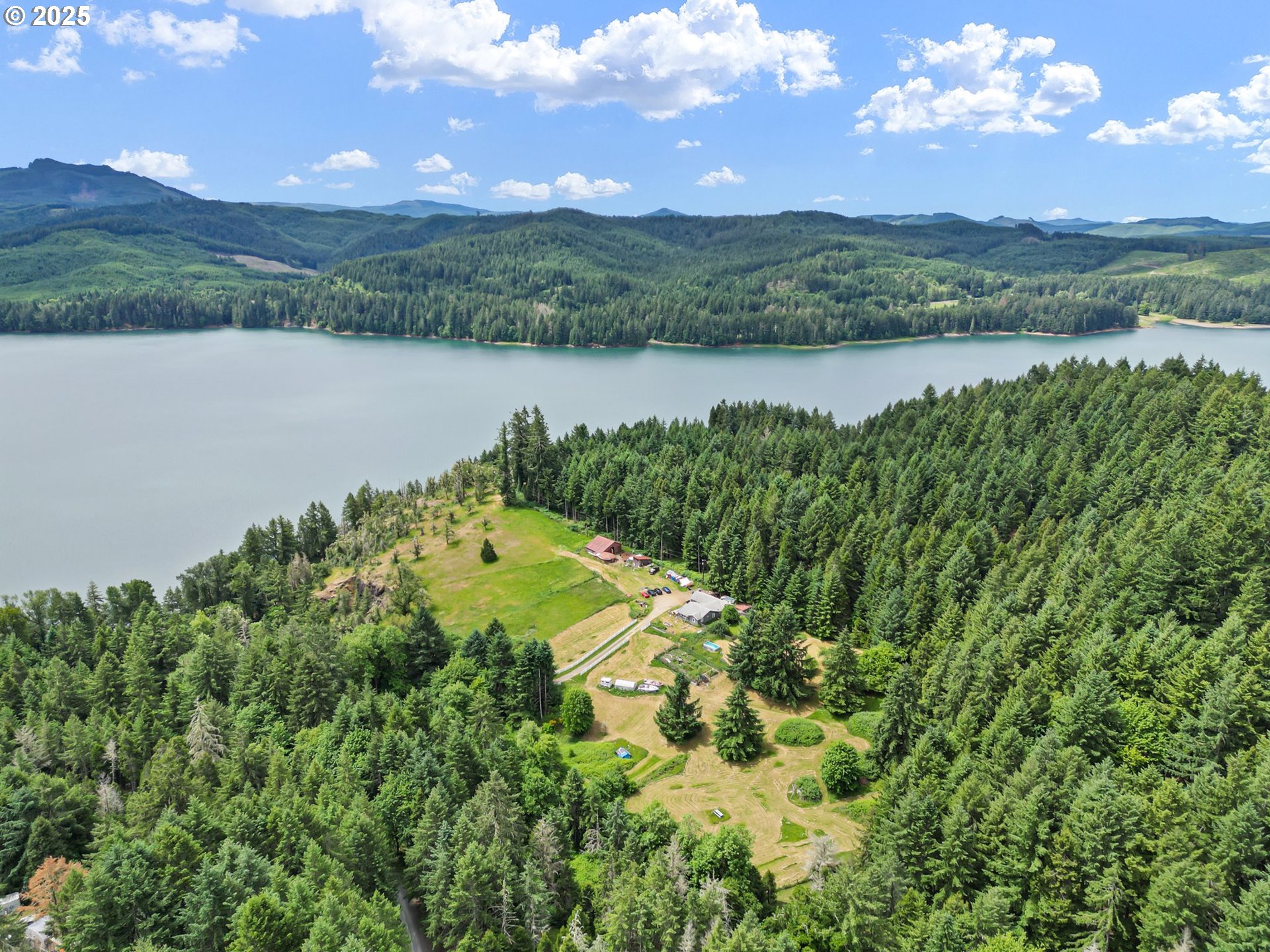 36285 Row River Road Cottage Grove, OR 97424 - Photo 41 of 46