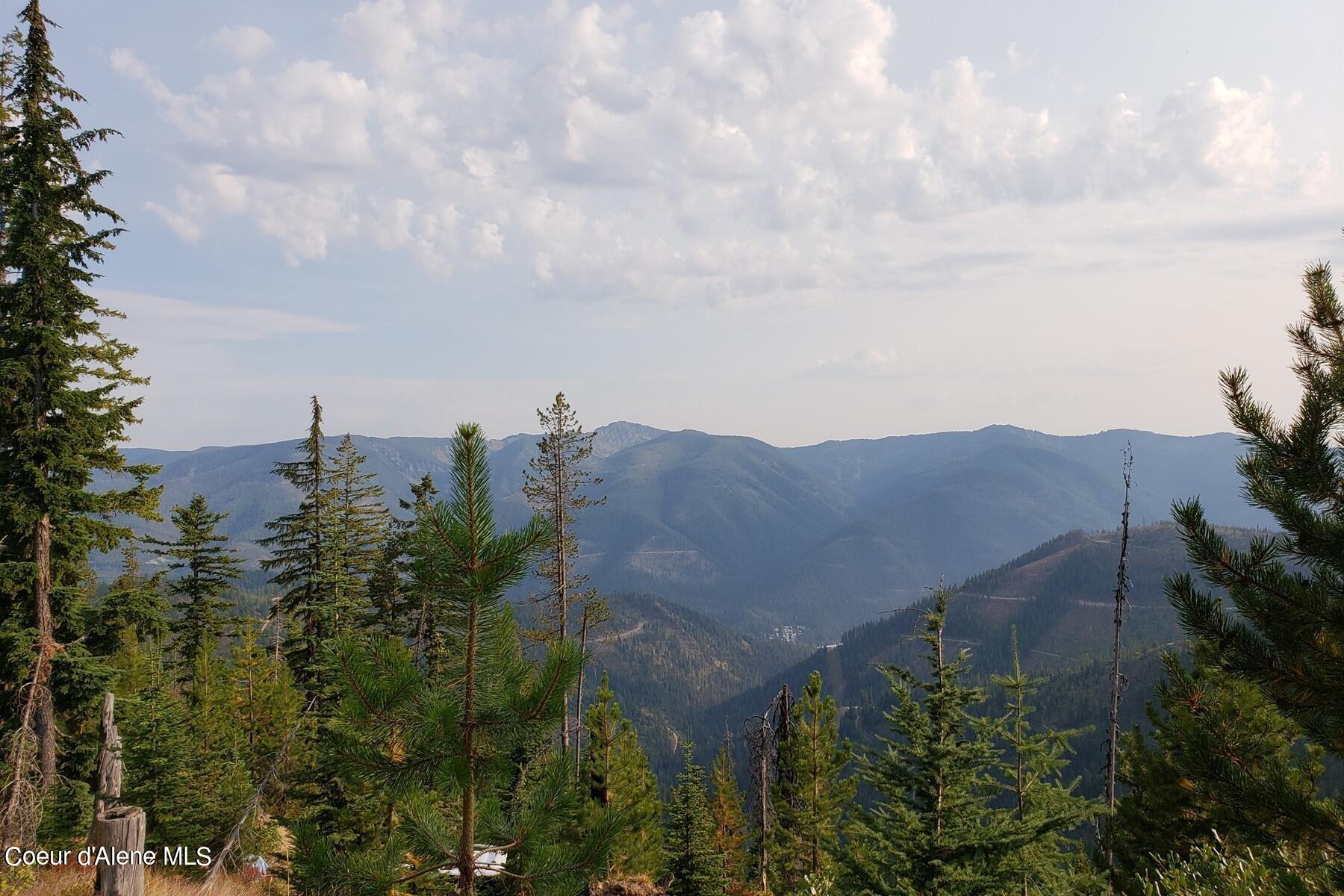 Panoramic Mountain Views