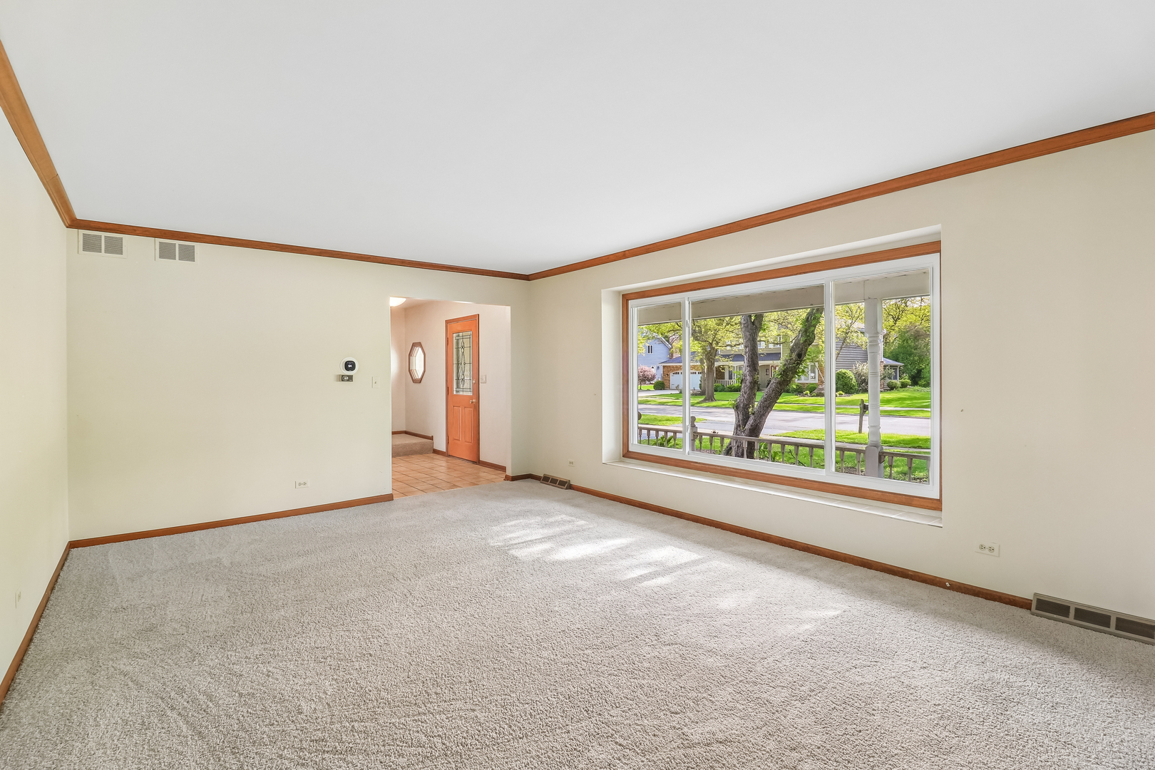 733 Buttonwood Circle Naperville, IL 60540 - Photo 21 of 39 an empty room with windows and closet