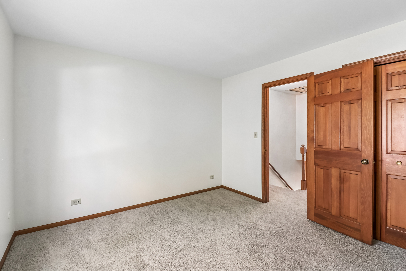 733 Buttonwood Circle Naperville, IL 60540 - Photo 23 of 39 an empty room with closet area