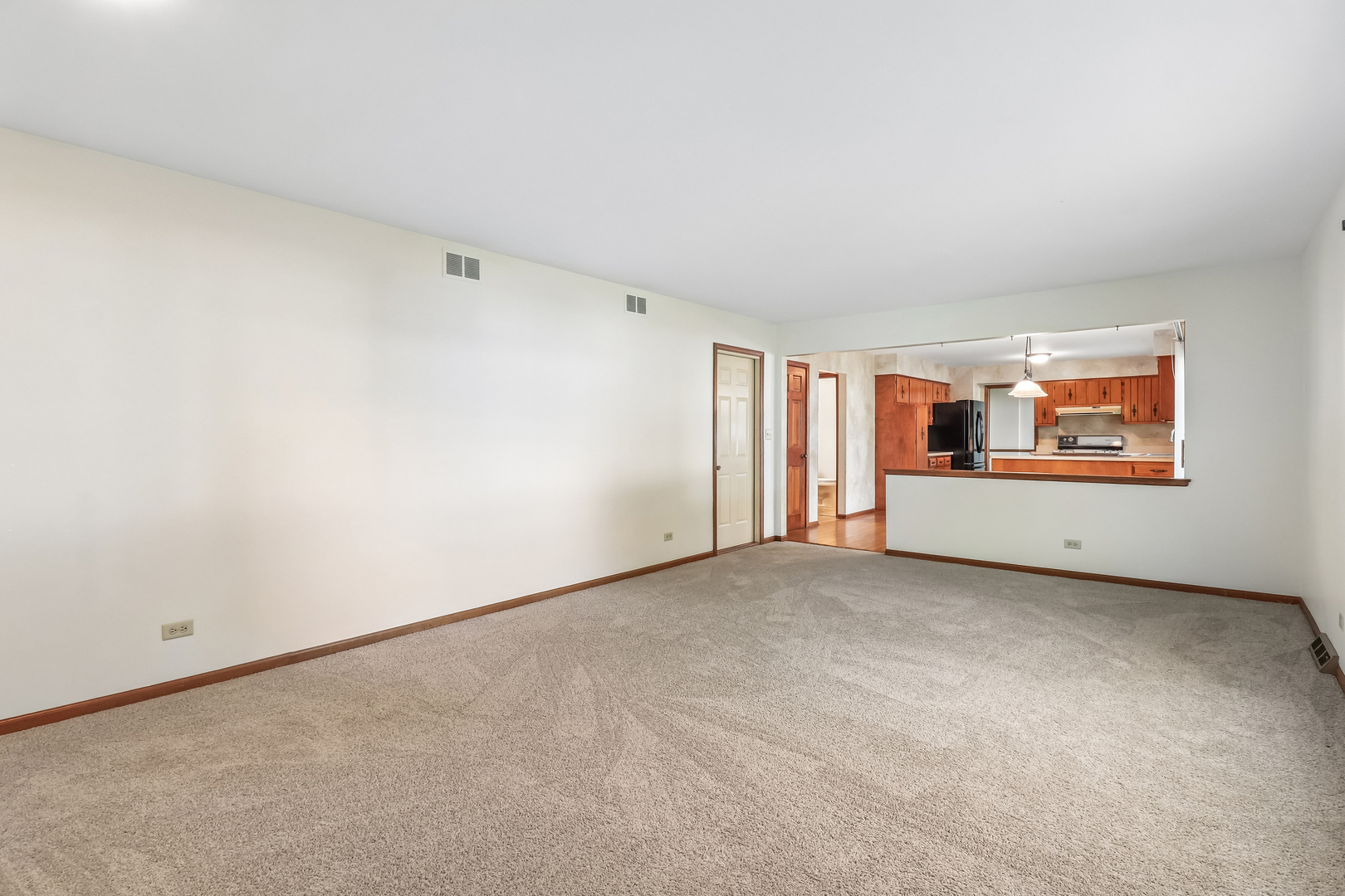 733 Buttonwood Circle Naperville, IL 60540 - Photo 31 of 39 an empty room with windows