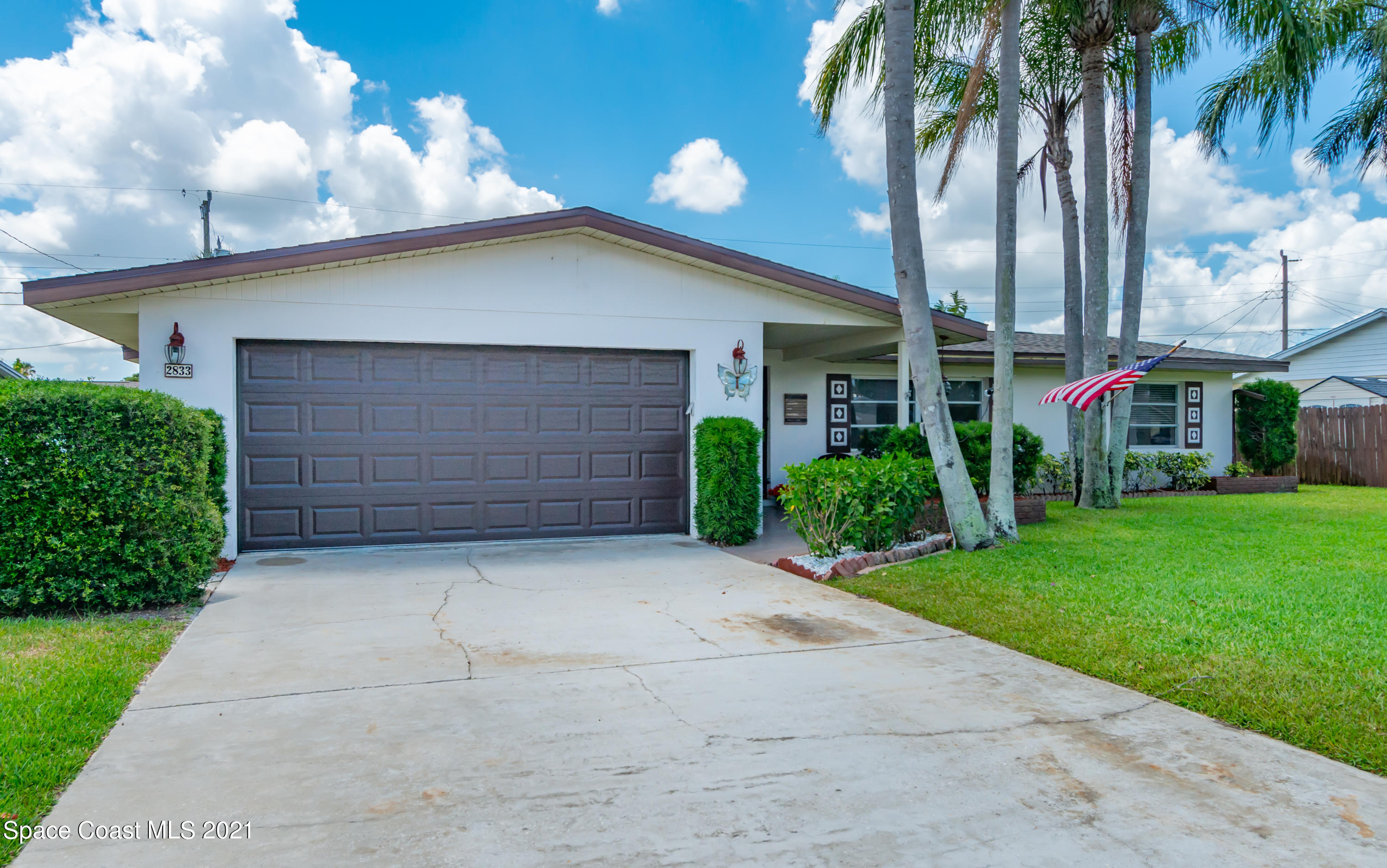 2833 Rheims Avenue Melbourne, FL 32935 - Photo 3 of 28 large-27