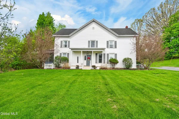 $344,900 | 201 Harris Avenue, Mechanicville, NY 12118