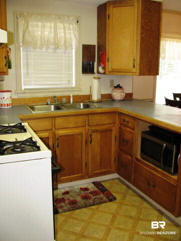 3070 Belmont Street Mobile, AL 36606 - Photo 5 of 24