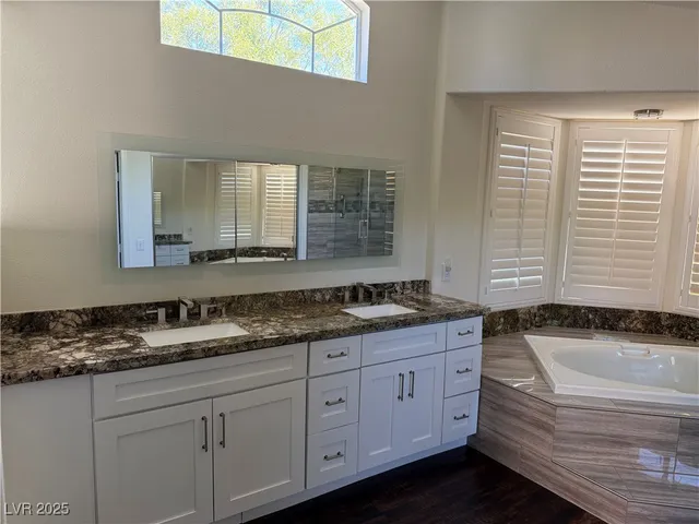 $3,000 | 9428 Cedar Heights Avenue, Las Vegas, NV 89134