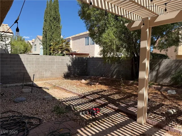 $3,000 | 9428 Cedar Heights Avenue, Las Vegas, NV 89134