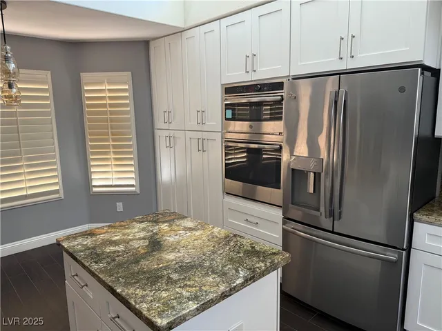 $3,000 | 9428 Cedar Heights Avenue, Las Vegas, NV 89134