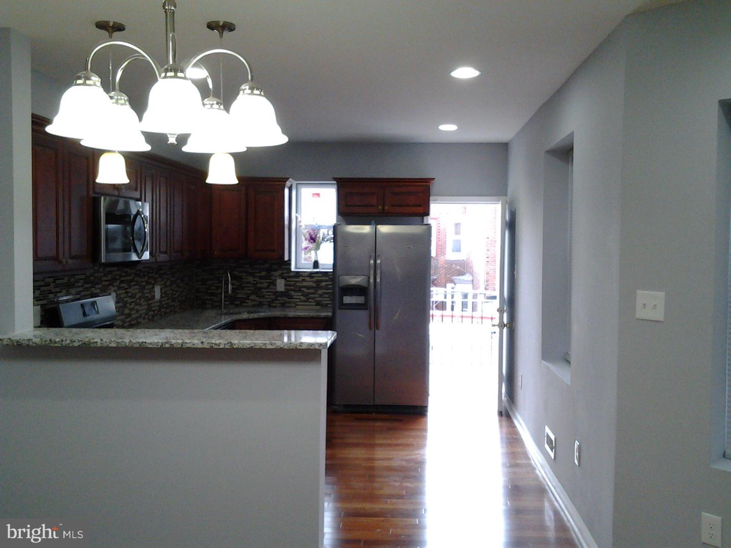 6014 Nassau Road Philadelphia, PA 19151 - Photo 3 of 25 Kitchen