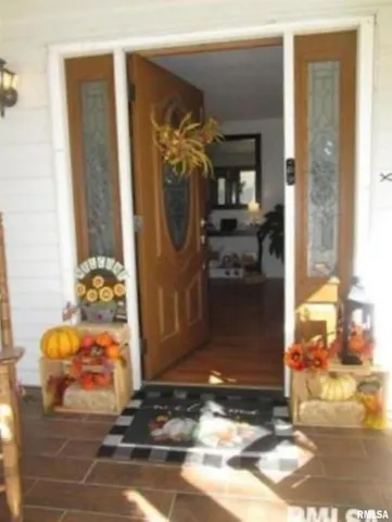 $110,000 | 302 2nd Street, Carmi, IL 62821