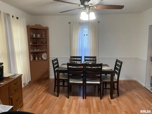 $110,000 | 302 2nd Street, Carmi, IL 62821