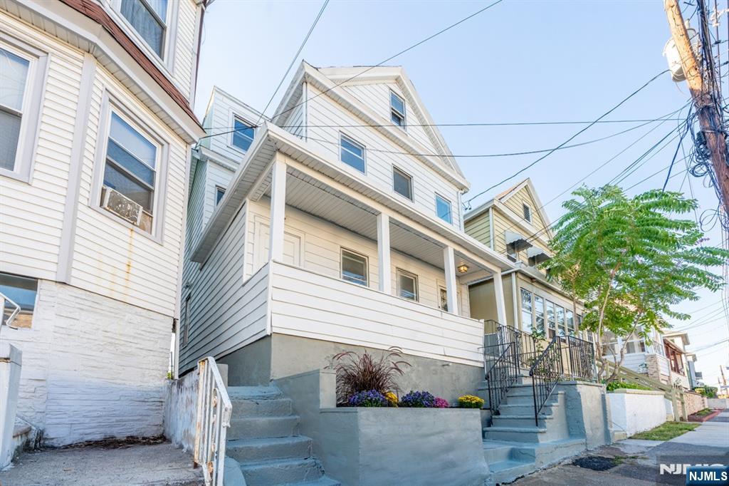 446 East 24th Street Paterson, NJ 07514 - Photo 2 of 17