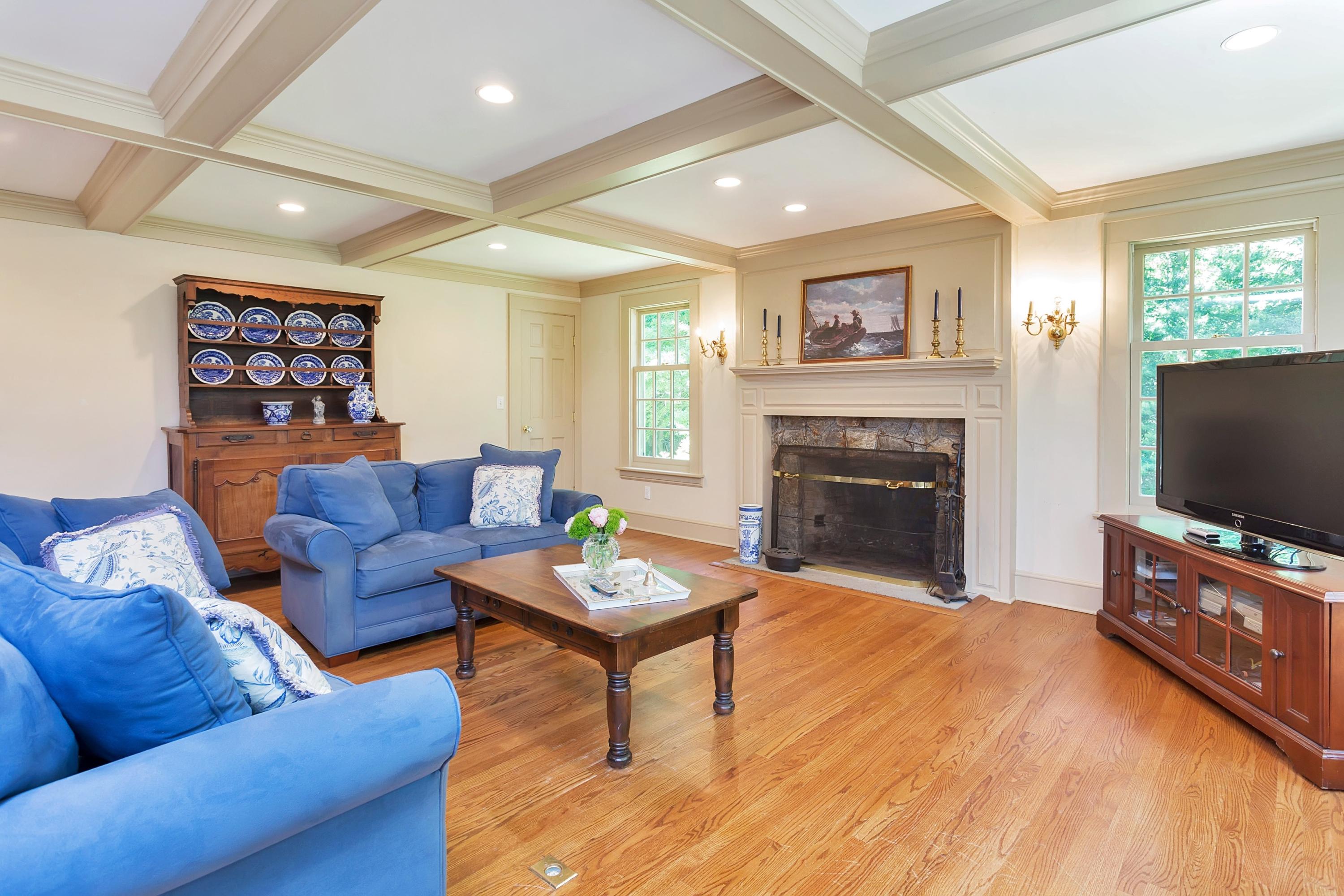 30 Birch Road Darien, CT 06820 - Photo 12 of 29 170080181-12