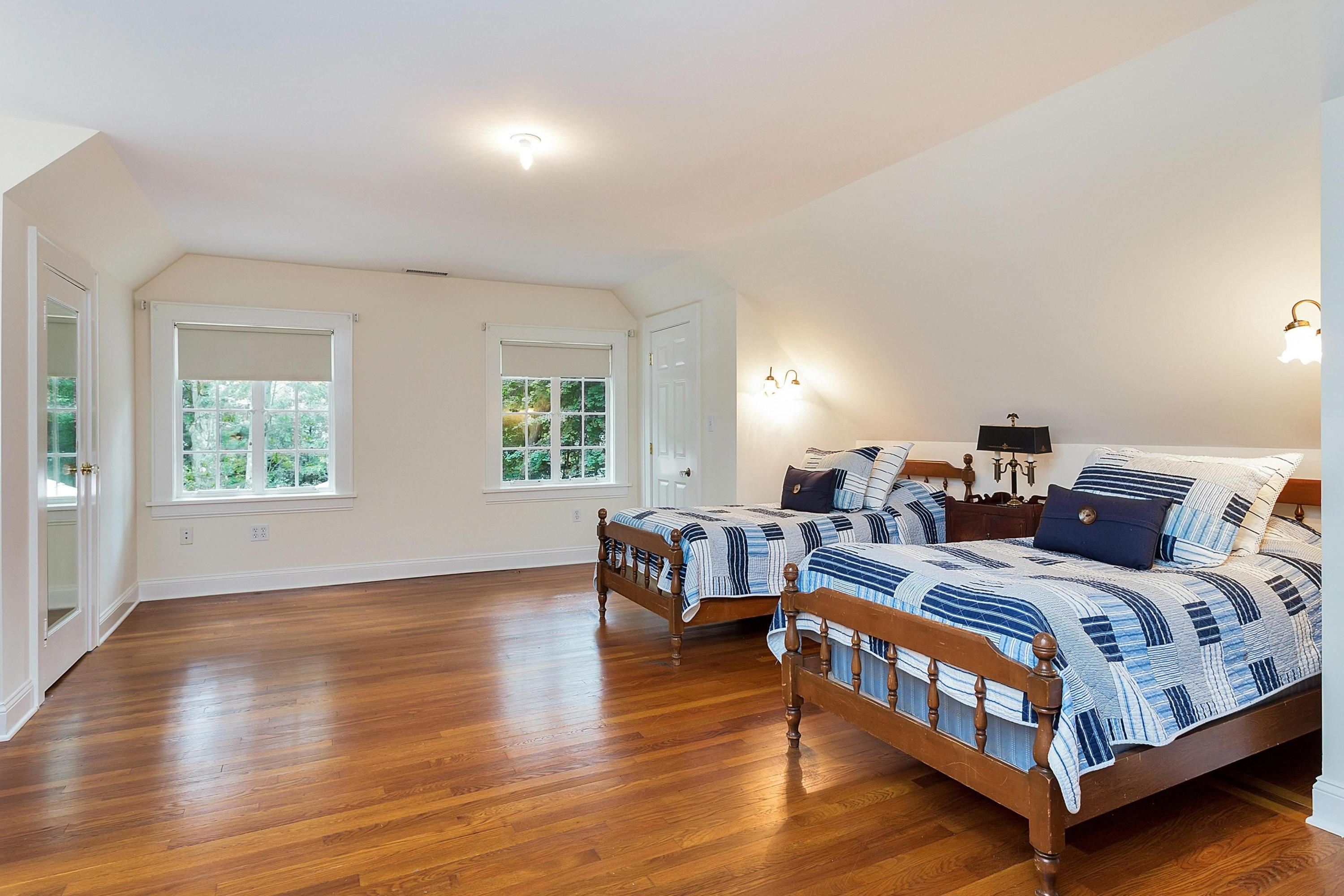30 Birch Road Darien, CT 06820 - Photo 23 of 29 170080181-23