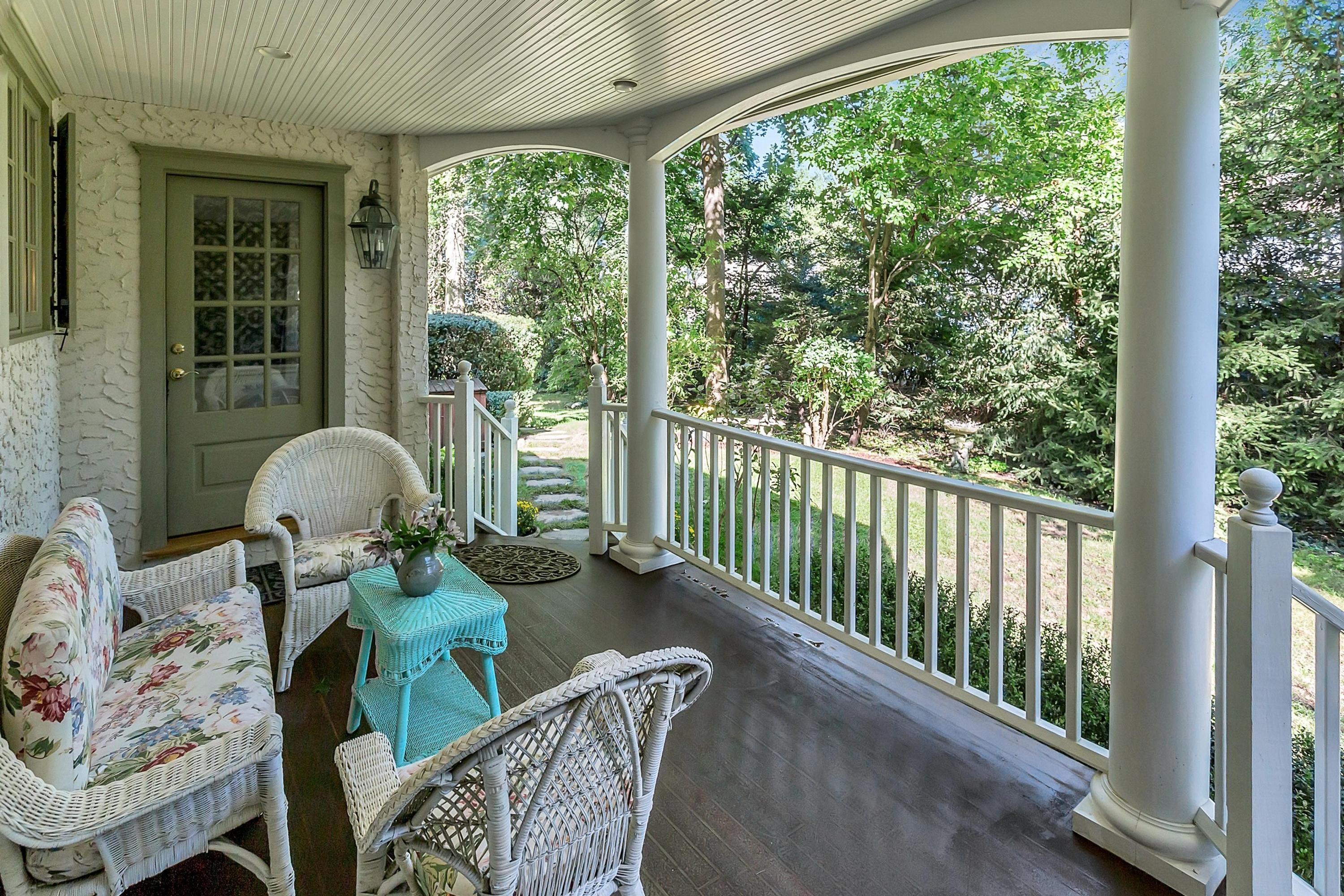 30 Birch Road Darien, CT 06820 - Photo 27 of 29 170080181-27