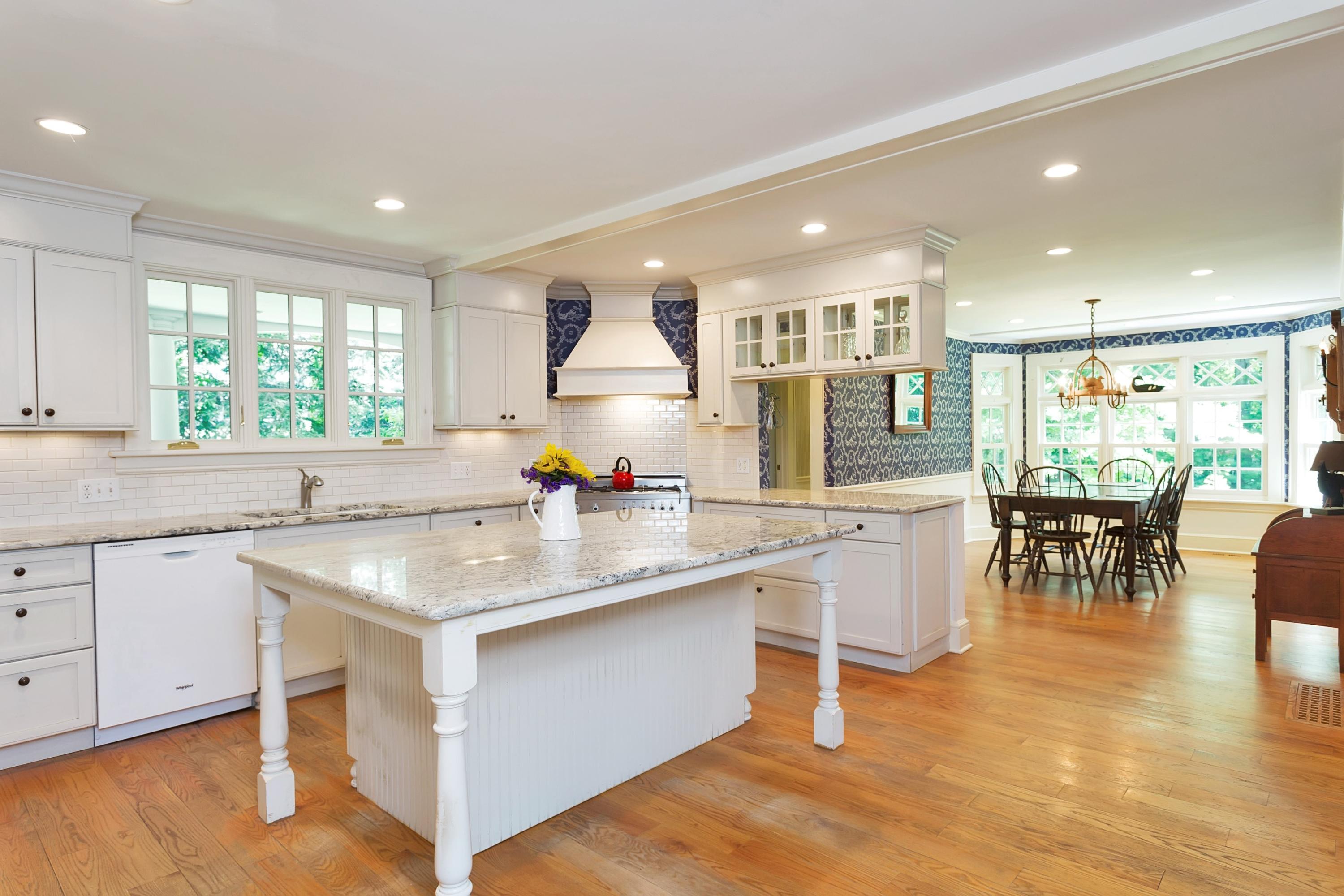 30 Birch Road Darien, CT 06820 - Photo 7 of 29 170080181-7