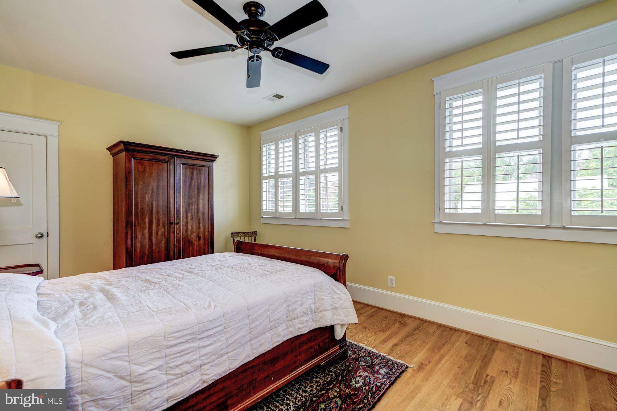 3706 6th Road North Arlington, VA 22203 - Photo 29 of 36 Guest bedroom 2