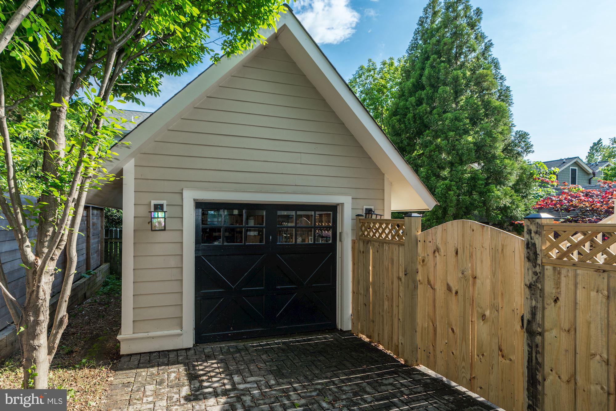 3706 6th Road North Arlington, VA 22203 - Photo 5 of 36 One car detached garage next to gate to back yard