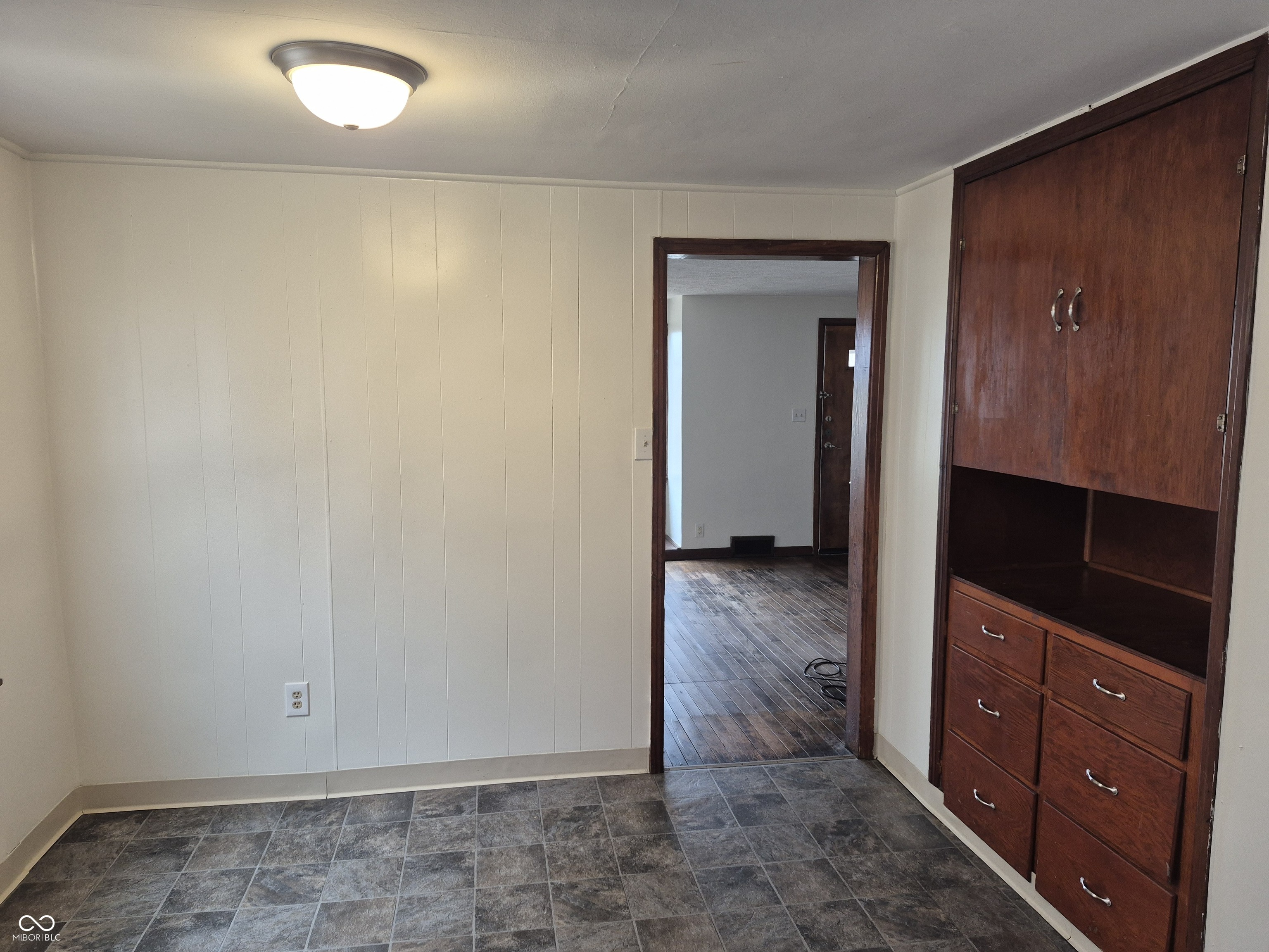 4025 South Post Road Indianapolis, IN 46239 - Photo 5 of 10