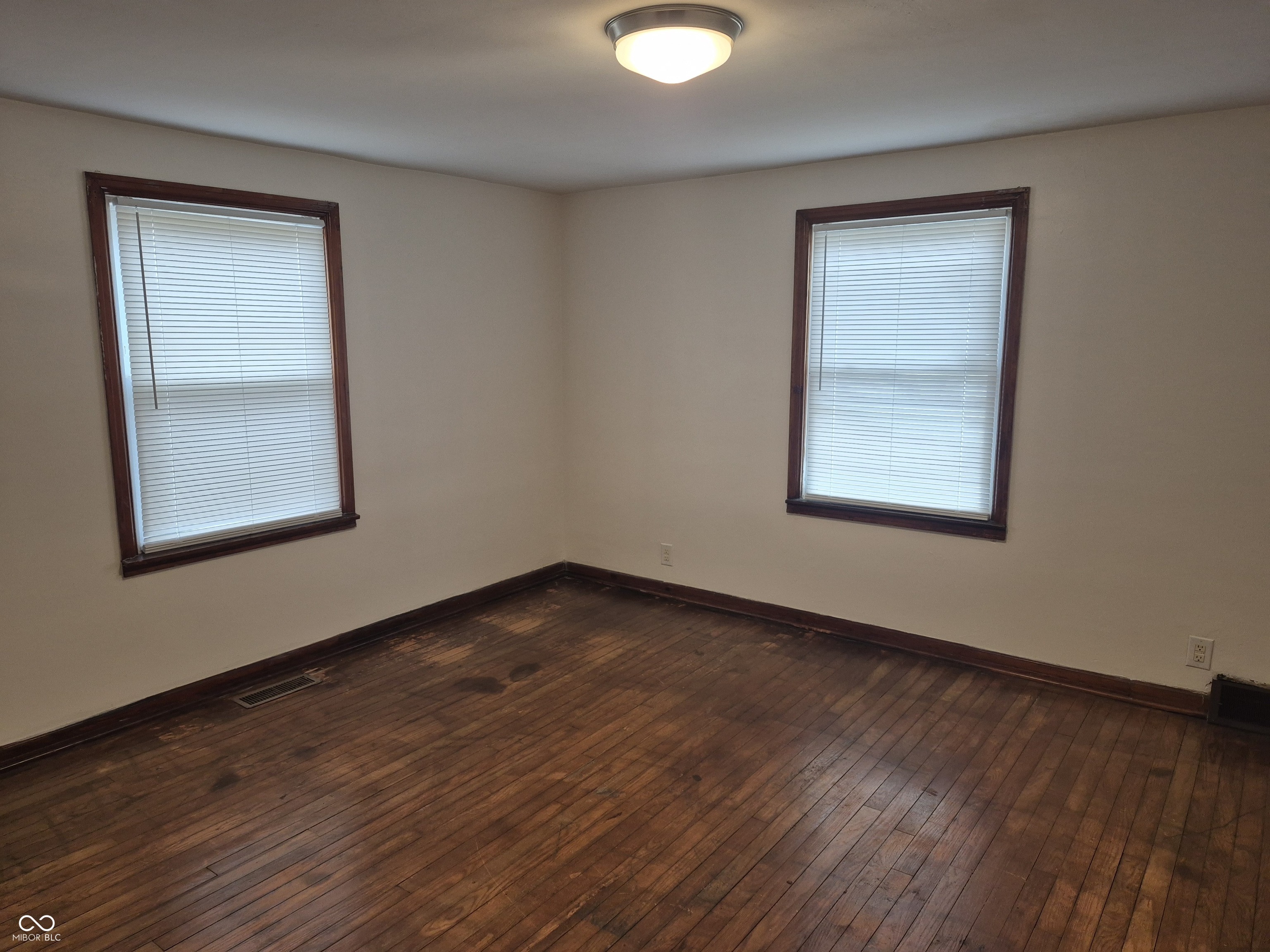 4025 South Post Road Indianapolis, IN 46239 - Photo 8 of 10