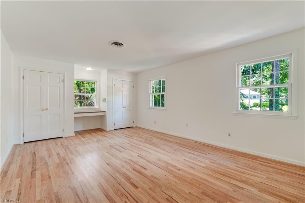 42 Kemp Road East Greensboro, NC 27410 - Photo 16 of 50