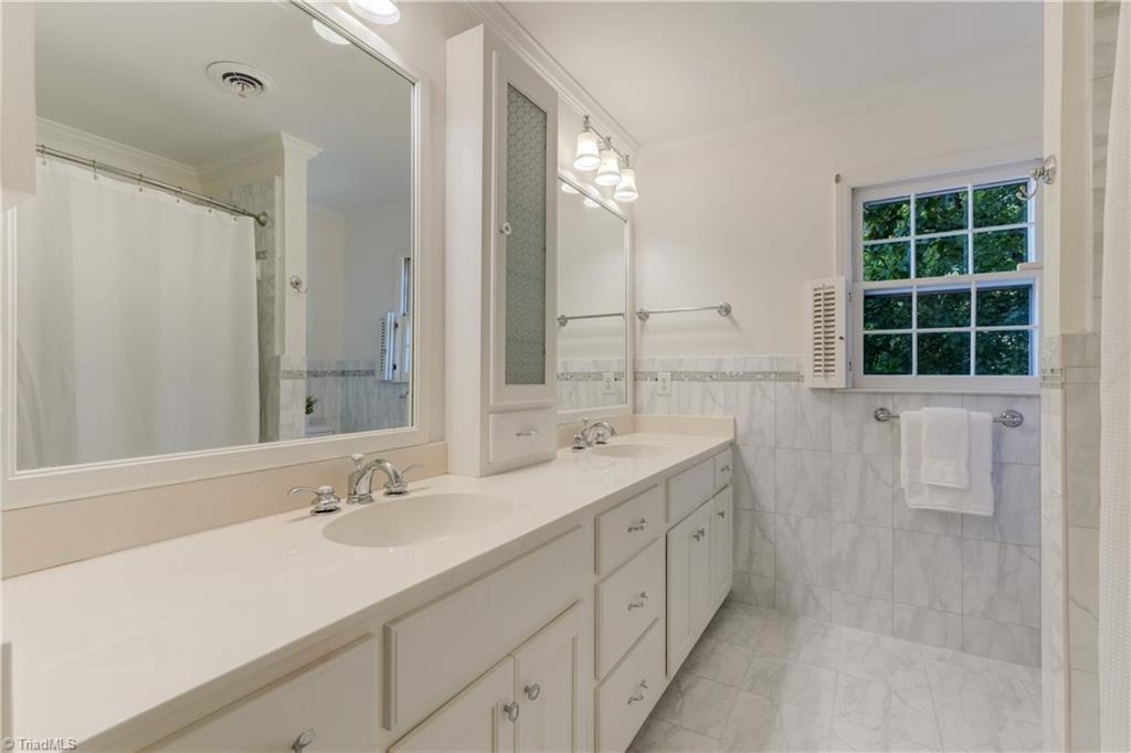 42 Kemp Road East Greensboro, NC 27410 - Photo 17 of 50