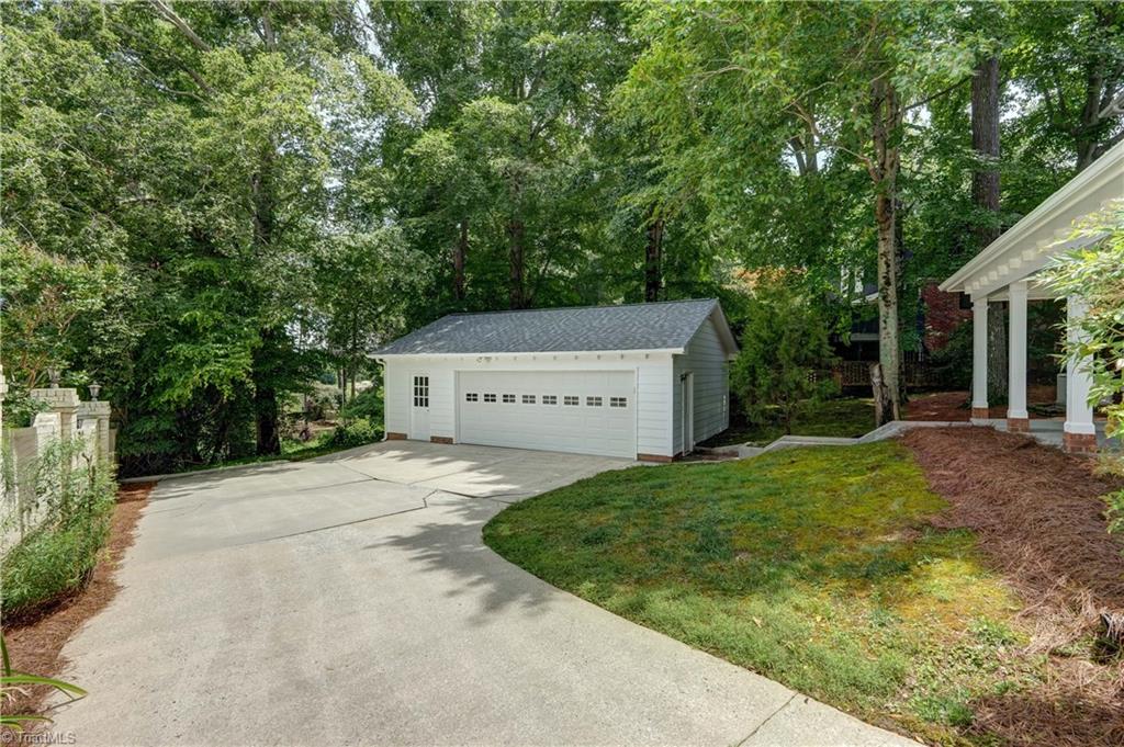 42 Kemp Road East Greensboro, NC 27410 - Photo 6 of 50