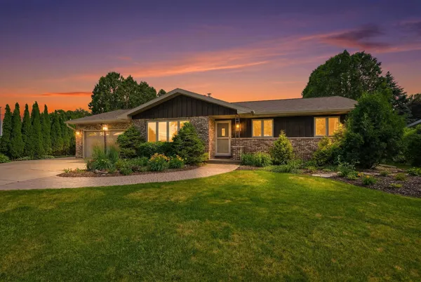 $499,900 | 7003 Park Middleton Wi 53562, Middleton, WI 53562