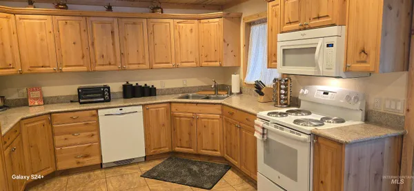 $555,000 | 4250 American River Road, Elk City, ID 83525