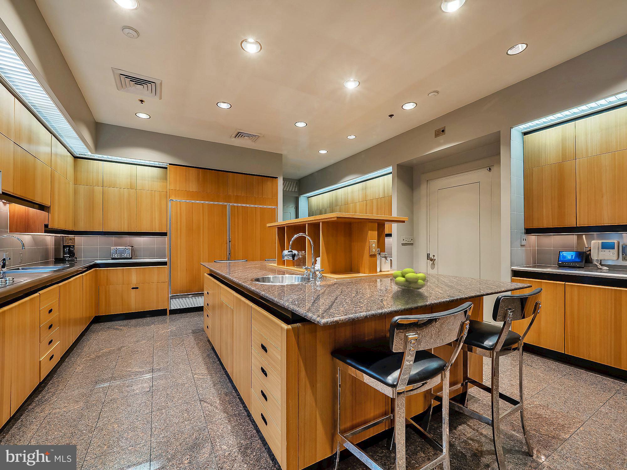 1200 Crystal Drive, Unit PH18 Arlington, VA 22202 - Photo 13 of 31 Chef's Kitchen