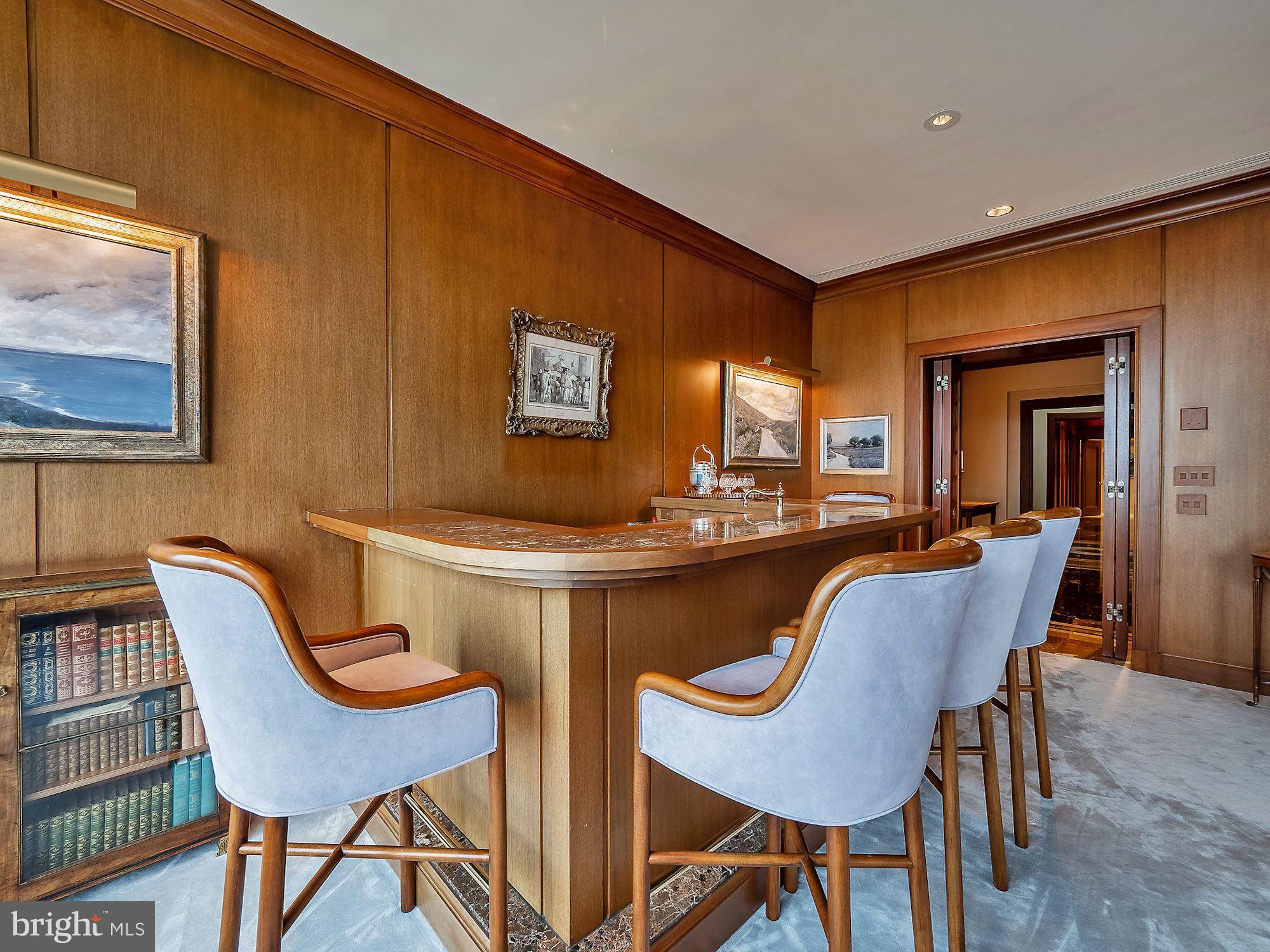 1200 Crystal Drive, Unit PH18 Arlington, VA 22202 - Photo 8 of 31 Lounge