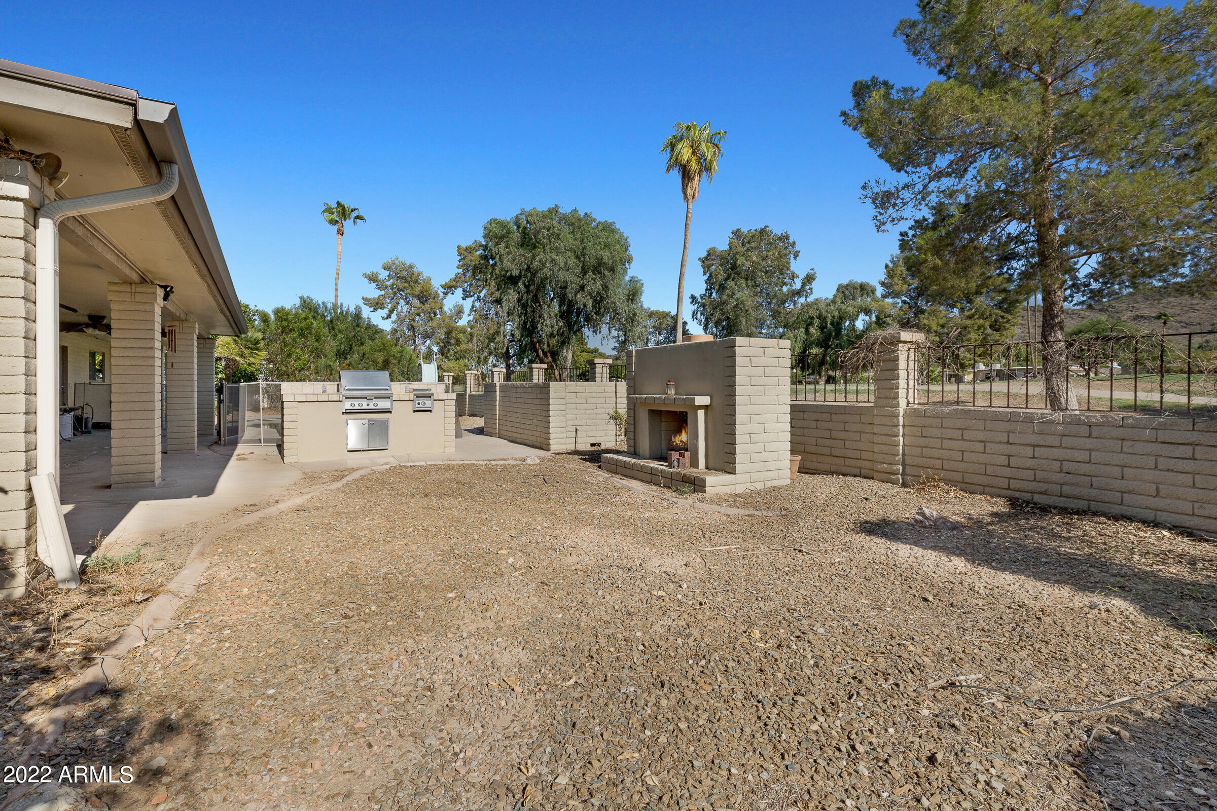 539 West Southern Hills Road Phoenix, AZ 85023 - Photo 54 of 62 539 W Southern Hills Rd-50
