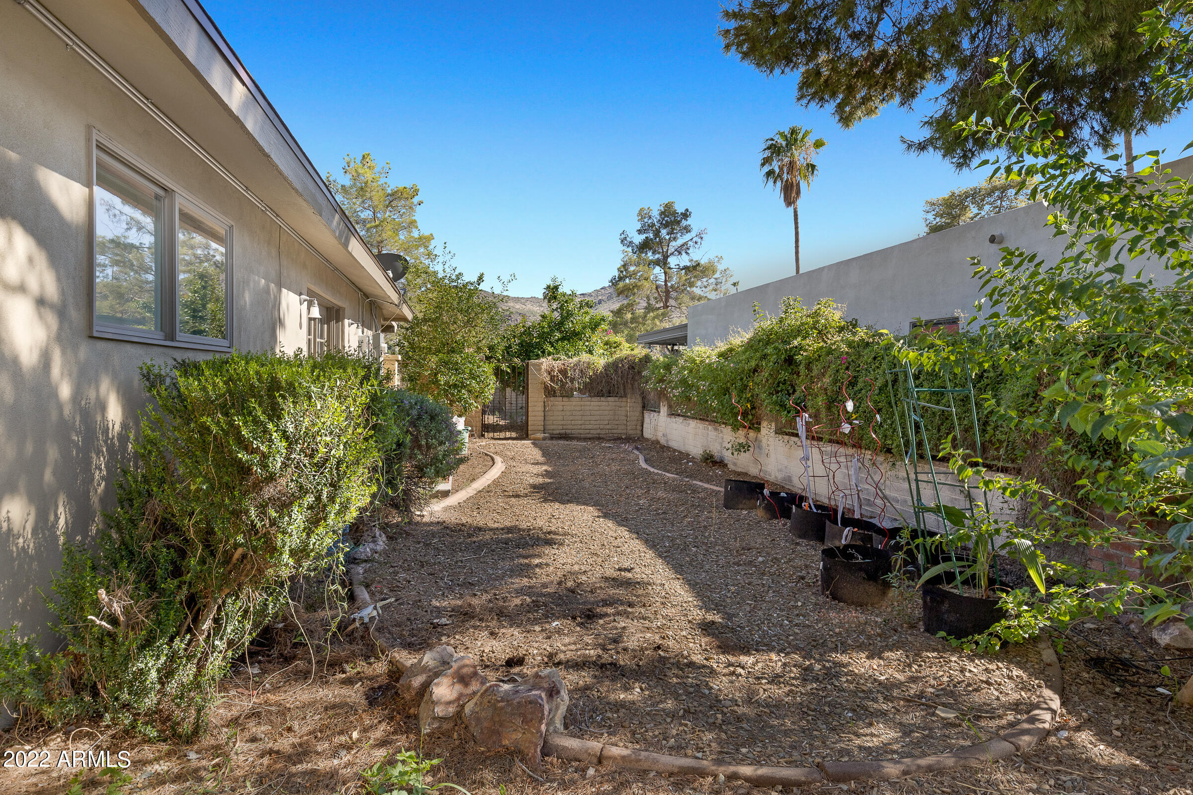 539 West Southern Hills Road Phoenix, AZ 85023 - Photo 62 of 62 539 W Southern Hills Rd-61