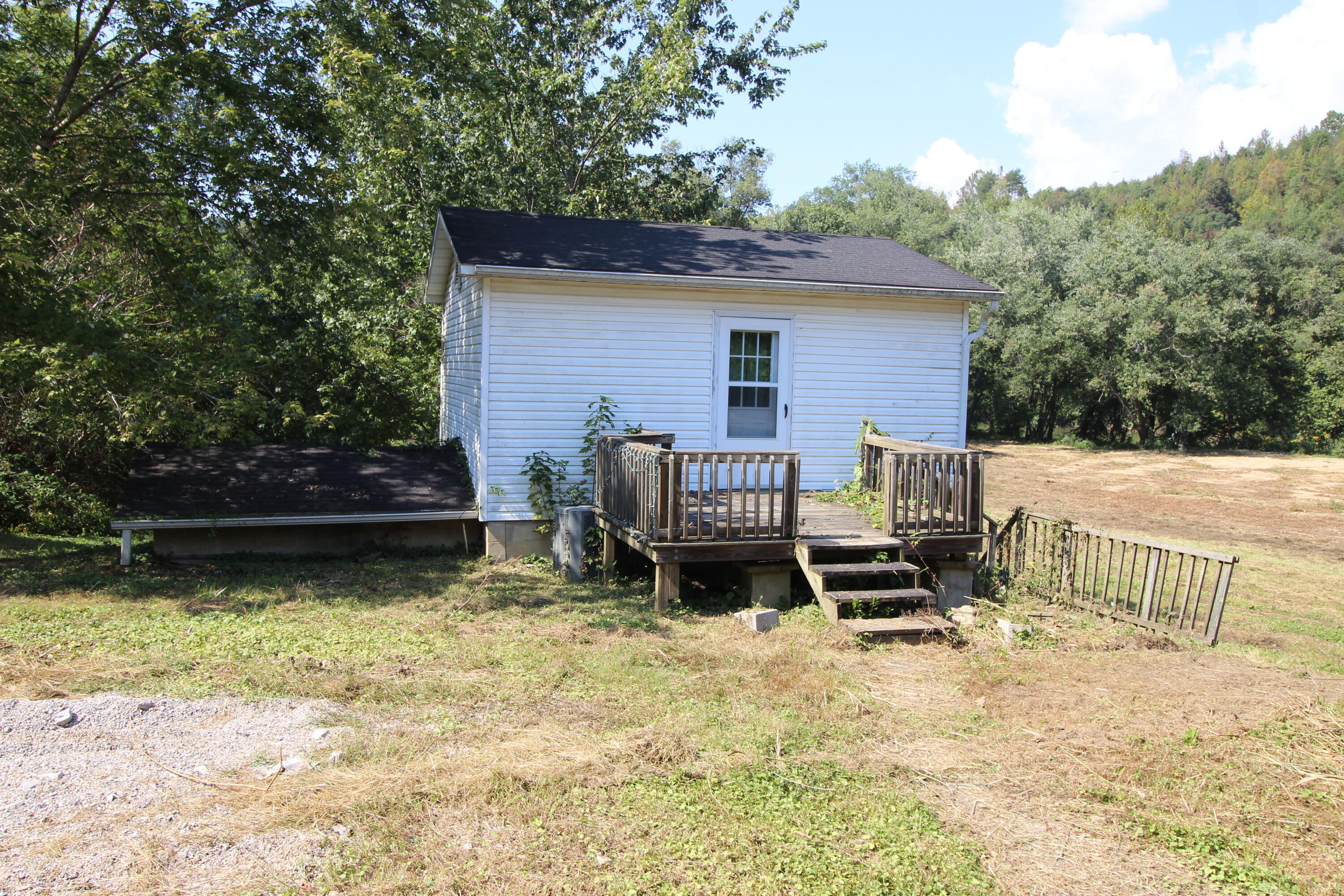 160 Proctor Bottom Road Beattyville, KY 41311 - Photo 29 of 50 IMG_7222