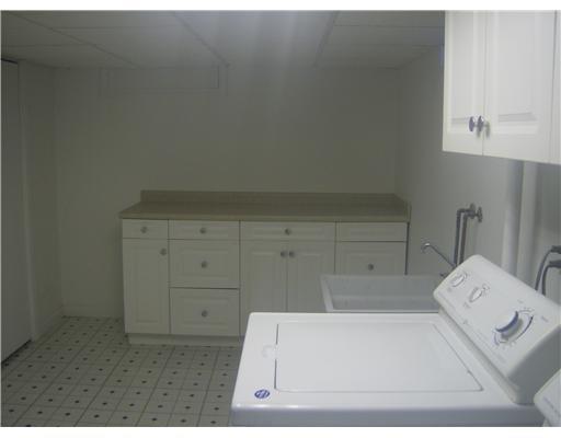 810 Koonce Road Hermitage, PA 16148 - Photo 13 of 17 Family Room.