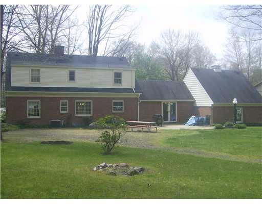 810 Koonce Road Hermitage, PA 16148 - Photo 14 of 17 Exterior Back.
